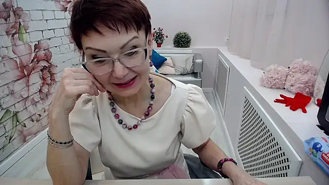 Snapshot of Cutie_Asya chatting on February 26, 2025, 11:30 am Cutie Asya online show from February 26, 2025, 11:30 am