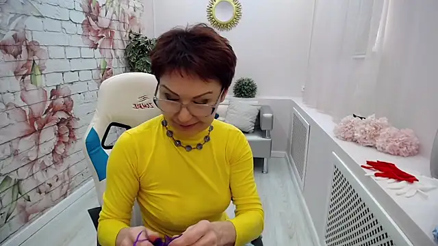 Snapshot of Cutie_Asya chatting on March 19, 2025, 4:25 am Cutie Asya online show from March 19, 2025, 4:25 am