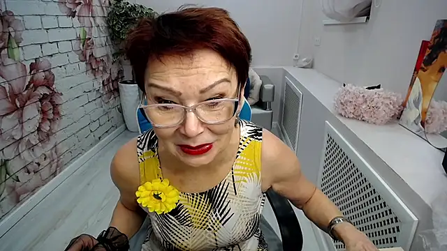 Snapshot of Cutie_Asya chatting on November 27, 2025, 4:58 am Cutie Asya online show from November 27, 2025, 4:58 am