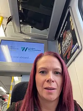 Snapshot of MelodyRoseUk chatting on October 23, 2025, 2:38 pm MelodyRoseUk online show from October 23, 2025, 2:38 pm