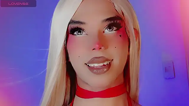 Snapshot of DanniLee_ chatting on November 29, 2025, 11:08 pm DanniLee online show from November 29, 2025, 11:08 pm