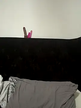 curvybabesx1 online show from December 5, 2024, 1:06 pm