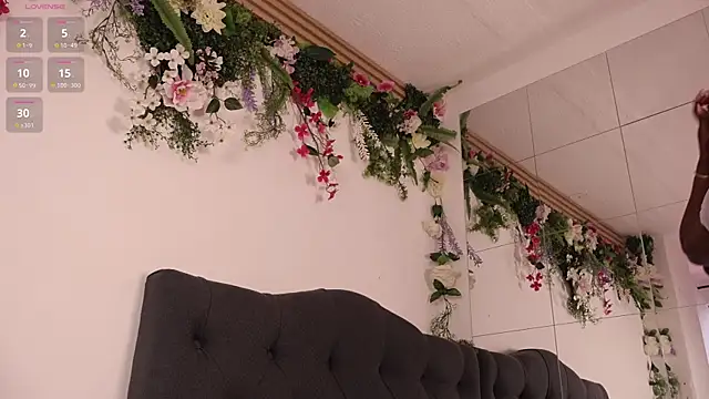 justnala  online show from November 13, 2025, 3:55 pm