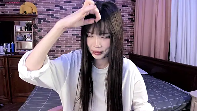 Velvetsky 1 online show from November 9, 2025, 3:10 pm