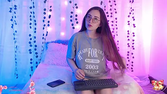 centaurigirl online show from December 29, 2024, 10:03 pm