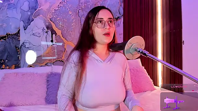 centaurigirl online show from October 25, 2025, 2:52 am