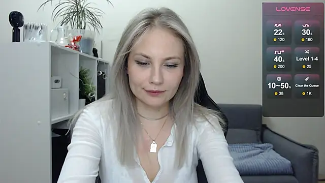 Sunny bunny6 online show from February 28, 2025, 5:26 pm