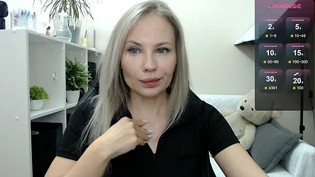 Sunny bunny6 online show from October 20, 2025, 4:57 am