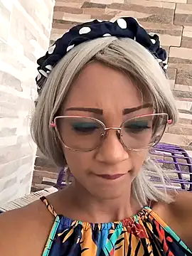 Amaliu  online show from February 3, 2025, 6:39 pm