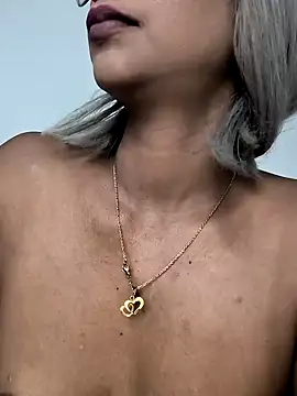 Amaliu  online show from February 6, 2025, 9:17 pm