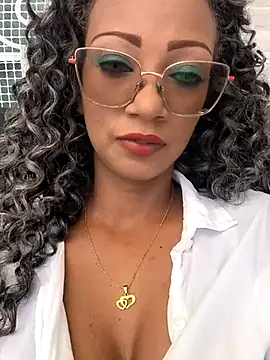 Amaliu  online show from February 28, 2025, 3:15 pm