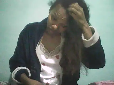 Snapshot of Antsoalie chatting on October 9, 2025, 7:06 am Antsoalie online show from October 9, 2025, 7:06 am