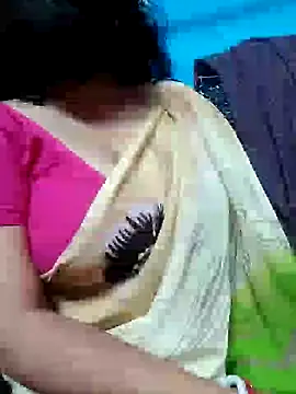 Snapshot of BERRY_00 chatting on January 23, 2025, 10:22 am BERRY 00 online show from January 23, 2025, 10:22 am