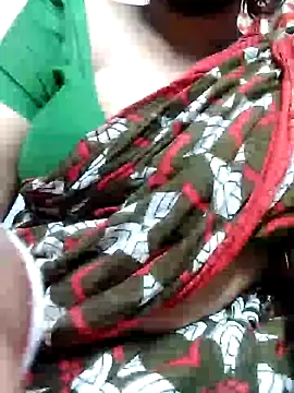 Snapshot of BERRY_00 chatting on January 28, 2025, 6:17 pm BERRY 00 online show from January 28, 2025, 6:17 pm