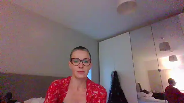 ELEGANT-ARIA36 online show from January 9, 2025, 8:34 am