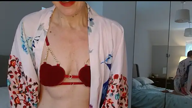 ELEGANT-ARIA36 online show from February 14, 2025, 9:34 am