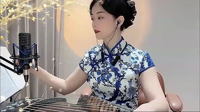 Snapshot of Tian-xin-999 chatting on September 11, 2025, 2:17 pm Tian-xin-999 online show from September 11, 2025, 2:17 pm