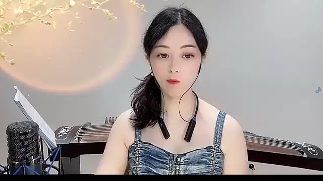 Snapshot of Tian-xin-999 chatting on September 16, 2025, 3:02 pm Tian-xin-999 online show from September 16, 2025, 3:02 pm