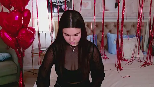 RihannaRose online show from February 11, 2025, 10:50 pm