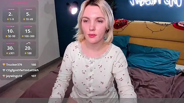 Fluffy Monica online show from January 8, 2025, 1:09 pm