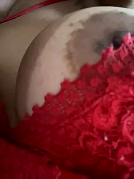 luara1988 online show from September 15, 2025, 10:48 am