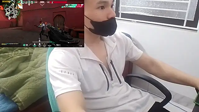 Snapshot of MIXEMKUTAKO chatting on December 5, 2024, 12:08 am MIXEMKUTAKO online show from December 5, 2024, 12:08 am