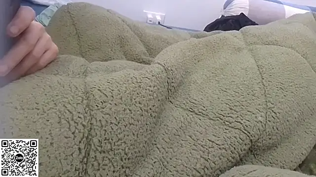 Snapshot of MIXEMKUTAKO chatting on December 5, 2024, 3:15 am MIXEMKUTAKO online show from December 5, 2024, 3:15 am