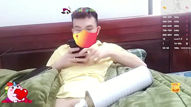 Snapshot of MIXEMKUTAKO chatting on December 10, 2024, 4:13 am MIXEMKUTAKO online show from December 10, 2024, 4:13 am