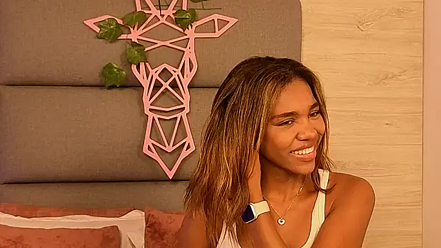 Lily Miiller online show from October 28, 2025, 9:50 pm