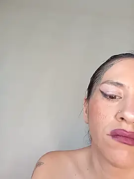 Snapshot of LaCristinatrans chatting on December 20, 2025, 9:11 pm LaCristinatrans online show from December 20, 2025, 9:11 pm