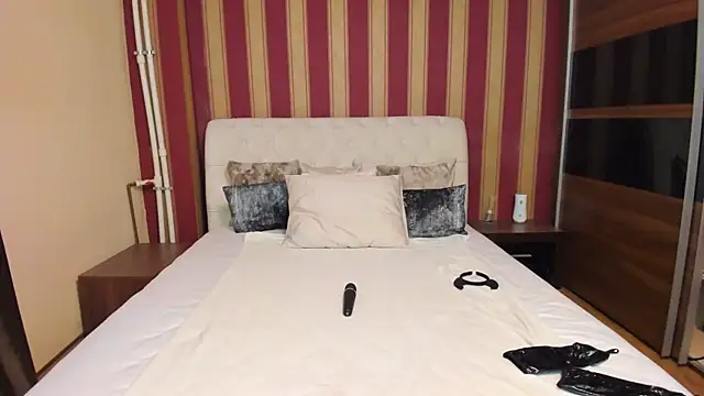 AshPage online show from September 20, 2025, 8:21 pm