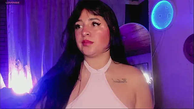 Snapshot of sunshine_maddy chatting on February 5, 2025, 11:06 pm sunshine maddy online show from February 5, 2025, 11:06 pm