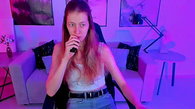 Snapshot of Sharon_Evansi chatting on January 15, 2025, 11:53 am Sharon Evansi online show from January 15, 2025, 11:53 am