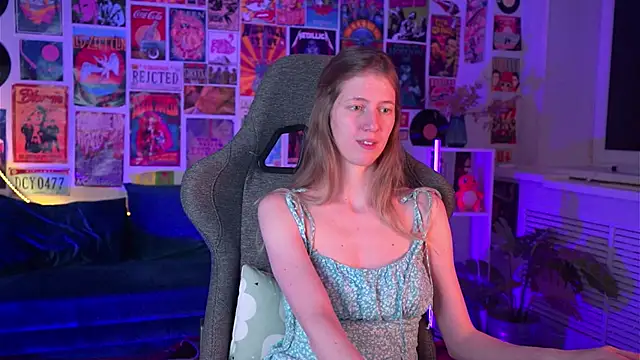 Snapshot of Sharon_Evansi chatting on February 5, 2025, 6:48 pm Sharon Evansi online show from February 5, 2025, 6:48 pm