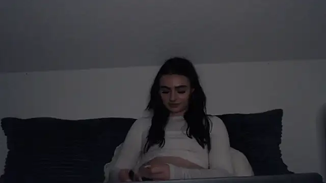 Snapshot of AdelinaAlia chatting on January 30, 2025, 11:55 pm AdelinaAlia online show from January 30, 2025, 11:55 pm