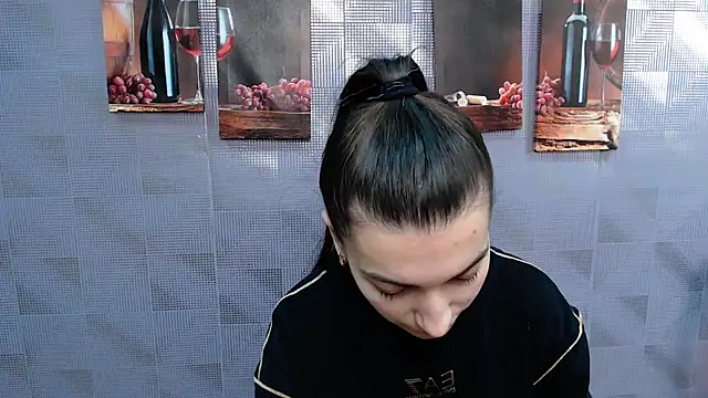 KarolinaRosse  online show from January 24, 2025, 10:11 am