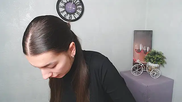 KarolinaRosse  online show from February 13, 2025, 6:52 am