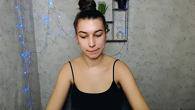 KarolinaRosse  online show from March 2, 2025, 10:03 am