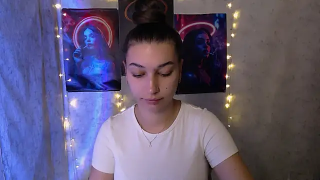 KarolinaRosse  online show from December 5, 2025, 6:33 am