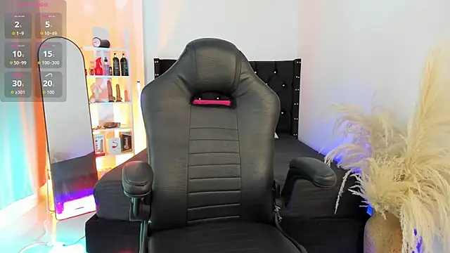 Duriel  online show from November 12, 2025, 4:07 pm