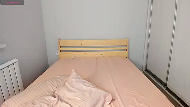 Snapshot of dragon_princesss chatting on February 3, 2025, 5:14 pm dragon princesss online show from February 3, 2025, 5:14 pm