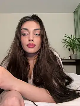 Sweet Khalifa  online show from February 28, 2025, 3:37 pm