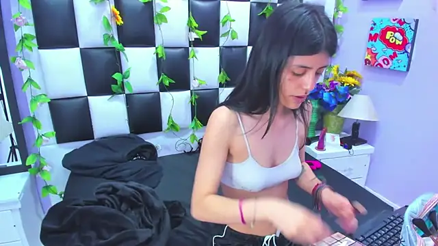 Snapshot of Morgana_Smit chatting on September 19, 2025, 1:45 pm Morgana Smit online show from September 19, 2025, 1:45 pm