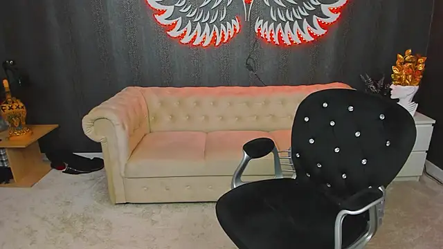 anemarieejolie online show from February 6, 2025, 10:00 pm