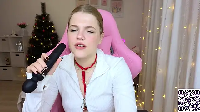 Maya Rave online show from December 21, 2024, 6:19 am