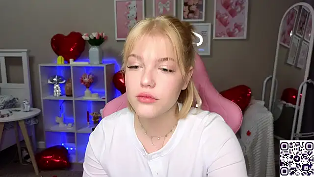 Maya Rave online show from February 15, 2025, 3:31 am