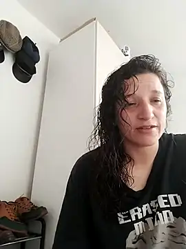 Snapshot of hanamy_joha chatting on November 5, 2025, 3:23 pm hanamy joha online show from November 5, 2025, 3:23 pm