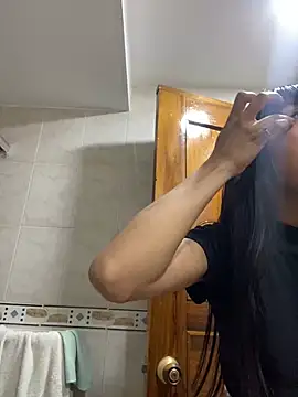 bonnie 18x online show from January 15, 2025, 2:27 am