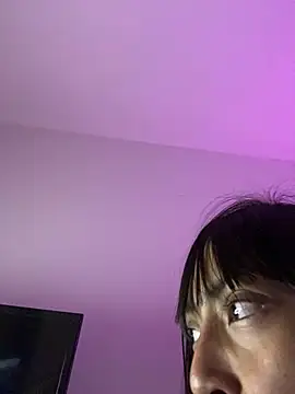 bonnie 18x online show from February 7, 2025, 3:34 am