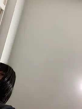 bonnie 18x online show from February 13, 2025, 12:32 pm